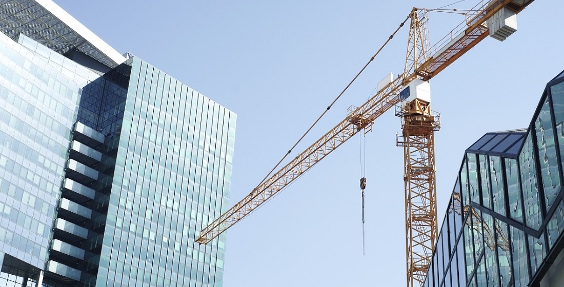 crane against city skyline | Kerry London Construction insurance