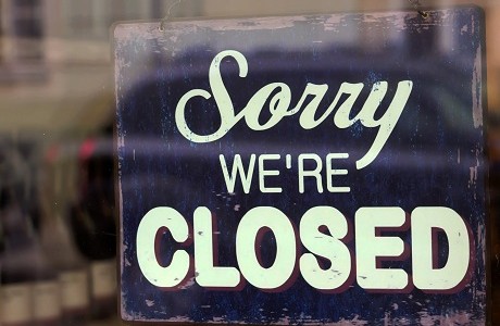 Sign saying sorry we are closed representing Loss of Licence insurance